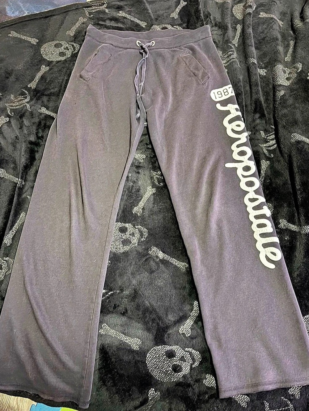 Aeropostale Aero 1987 Fit & Flare Sweatpants Black
